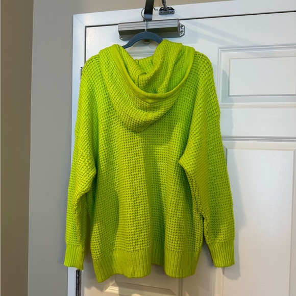 Torrid Lime Chunky Zip Hoodie - Picture 3 of 3